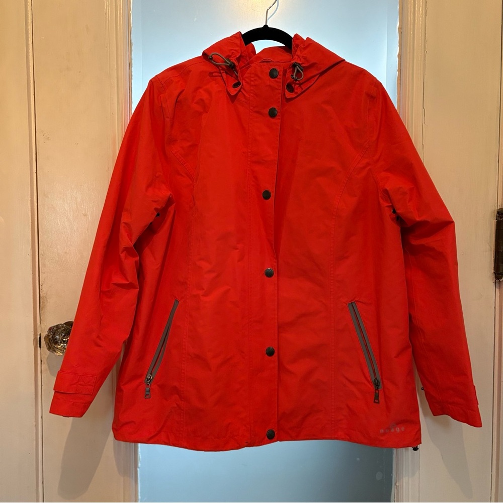 Nuage | Waterproof Hooded Jacket